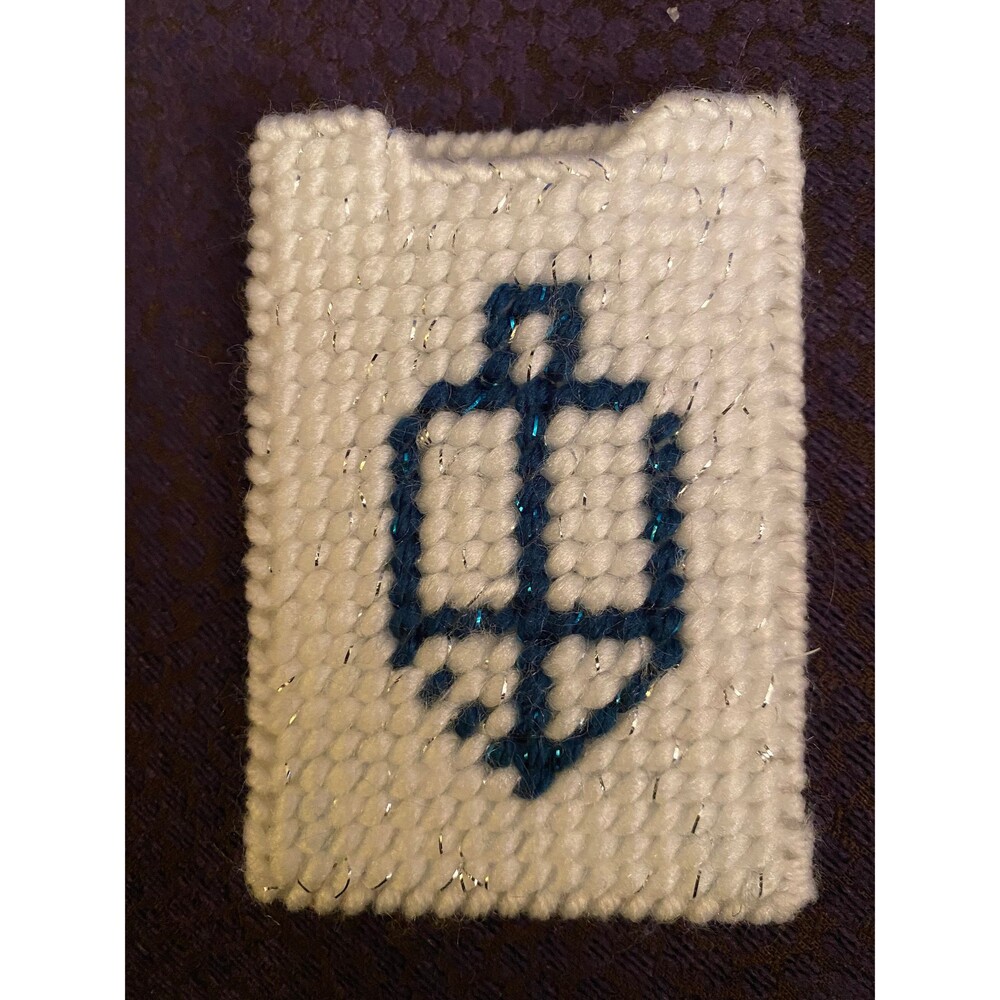 Handmade Hanukkah Dreidel Gift Card Holder – White Plastic Canvas Judaica